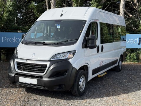Peugeot Boxer 2.2 L3H2 15-seat Non-D1 3500kg minibus w/ AC & parking sensors. ULEZ Euro 6 1
