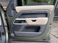 Land Rover Defender HSE MHEV 18