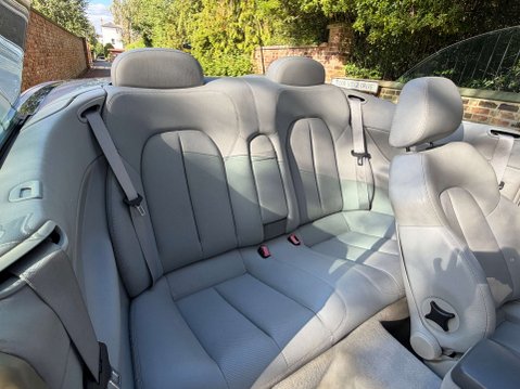 Mercedes-Benz CLK 2.0 CLK200 Kompressor Elegance Cabriolet 2dr Petrol Manual (233 g/km, 163 b 28