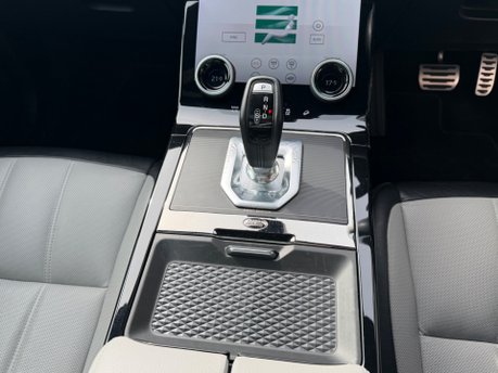 Land Rover Range Rover Evoque FIRST EDITION MHEV 27