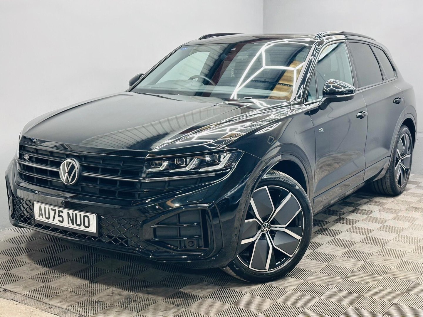 2025 Volkswagen Touareg