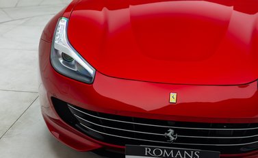 Ferrari GTC4 Lusso V12 30