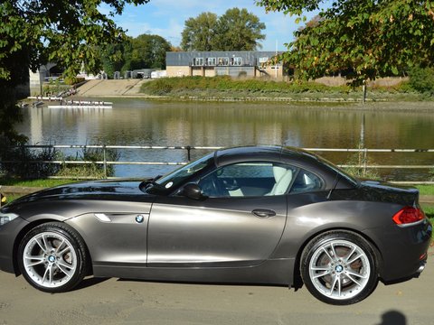 BMW Z4 E89 2.5 23i sDrive Roadster 14