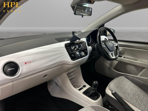 Volkswagen Up 1.0 beats Hatchback 5dr Petrol Manual Euro 6 (s/s) (65 ps) 2 Owners - Air C 15