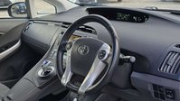 Toyota Prius 1.8 VVT-h T Spirit Hatchback 5dr Petrol Hybrid CVT Euro 5 (s/s) (136 ps) 19