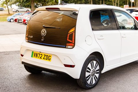 Volkswagen Up E-UP 8