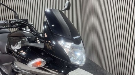 Honda CBF125 CBF125 2012 ONLY 6K MOT SERVICED ICONIC LEARNER BIKE 125CC 34