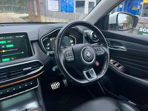 MG HS 1.5 T-GDI Exclusive DCT Euro 6 (s/s) 5dr 58