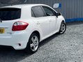 Toyota Auris 1.6 V-Matic SR Euro 5 5dr 27