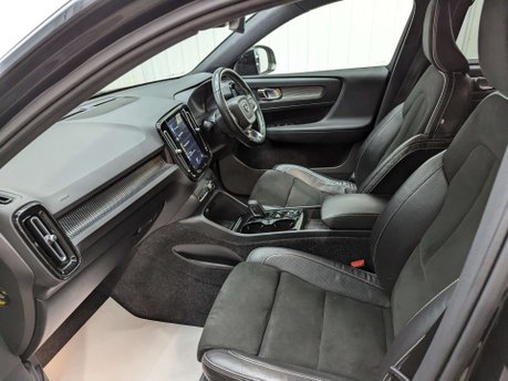 Volvo XC40 1.5 XC40 R-Design T5 Recharge Auto 5dr 54