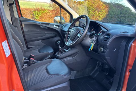 Ford Transit Courier Sport 1.0 Ecoboost - Sat Nav / Rear Camera 18