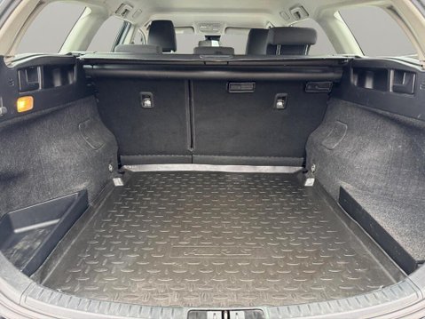 Toyota Auris 1.8 VVT-h Business Edition Touring Sports CVT Euro 6 (s/s) 5dr (Safety Sens 41