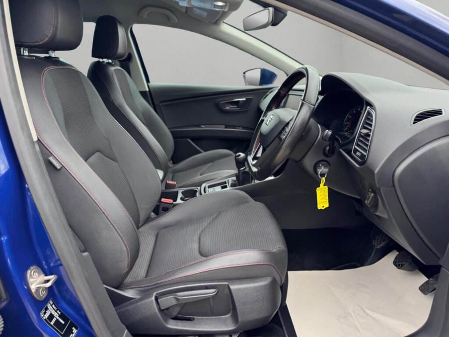 2020 SEAT Leon — image 12
