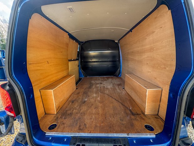 Volkswagen Transporter AUTO SWB L1H1 Low Roof Highline T28 Air 10