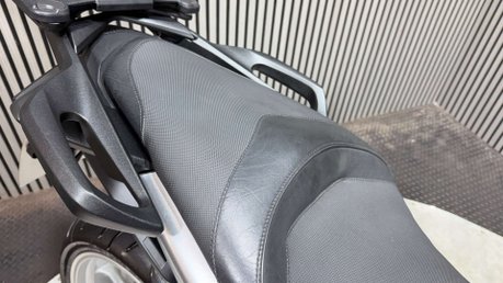 Honda VFR1200F 2010 VFR 1200 ONLY 22K LONG MOT SPORTS TOURER 1200CC 32