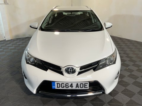 Toyota Auris 1.6 V-Matic Icon Touring Sports Multidrive S 5dr 3