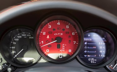 Porsche 911 (991.2) Carrera 4 GTS 17