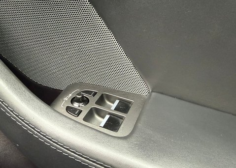 Jaguar F-Type 5.0 V8 R Coupe 2dr Petrol Auto Euro 5 (s/s) (550 ps) 26