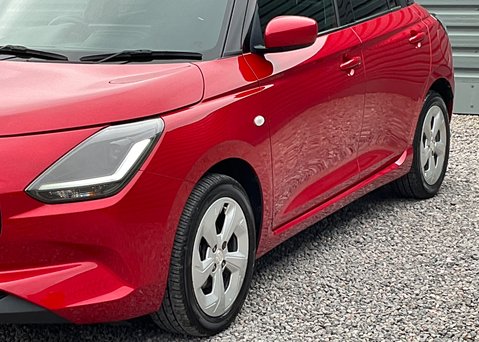 Suzuki Swift MOTION 5