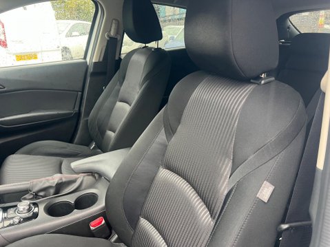 Mazda 3 2.0 SKYACTIV-G SE-L Nav Auto Euro 5 (s/s) 5dr 24