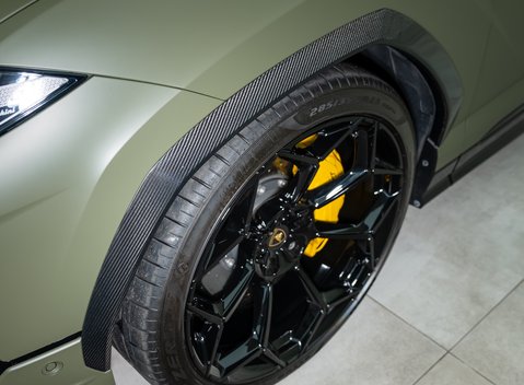 Lamborghini Urus Performante 36