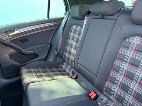 Volkswagen Golf 2.0 Golf GTi Performance TSi Semi-Auto 5dr 52