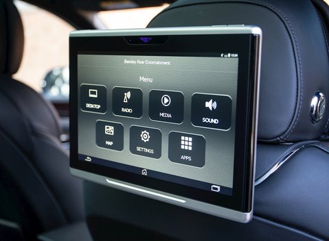 Bentley Bentayga V8 15