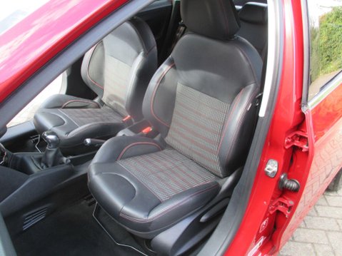 Peugeot 208 1.2 PureTech GT Line Euro 6 (s/s) 5dr 24