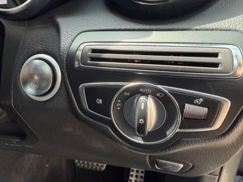 Mercedes-Benz GLC GLC 250 4MATIC AMG LINE 36