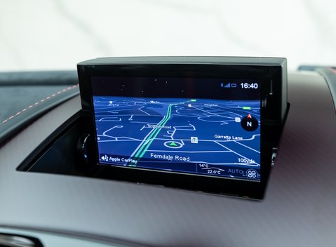 Aston Martin V12 Vantage S Roadster 21