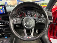 Audi A4 2.0 TDI ultra S line Saloon 4dr Diesel S Tronic Euro 6 (s/s) (190 ps) 28