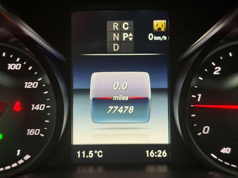 Mercedes-Benz V Class 2.0 V300d AMG Line MPV 5dr Diesel G-Tronic+ Euro 6 (s/s) LWB (239 ps) 32