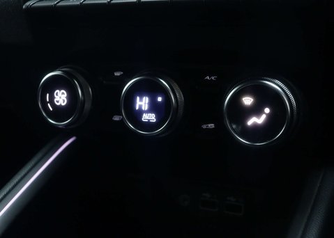 Renault Clio 1.6 Clio Techno E-Tech HEV Auto 5dr 31