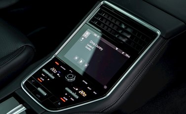 Porsche Panamera Turbo S E-Hybrid 22