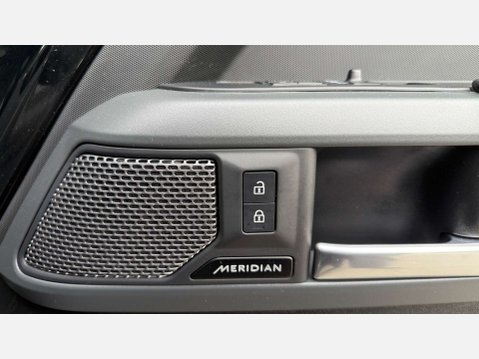 Land Rover Defender 3.0 Defender Hard Top X-Dynamic HSE D MHEV Auto 4WD 34