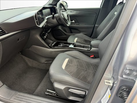 Vauxhall Mokka 100kWh Ultimate 50 kWh 5dr Auto 2
