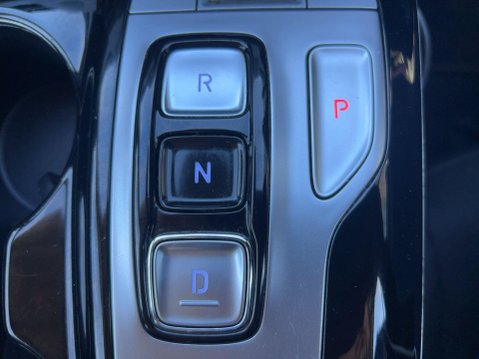 Hyundai TUCSON 1.6 h T-GDi SE Connect Auto Euro 6 (s/s) 5dr 44