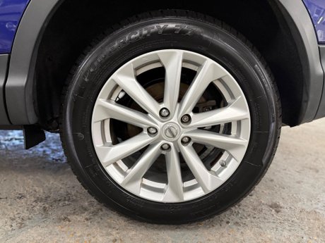 Nissan Qashqai 1.5 dCi Acenta 2WD Euro 5 (s/s) 5dr 22