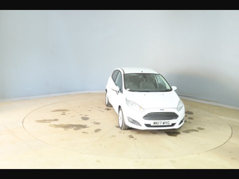 Ford Fiesta TITANIUM 2