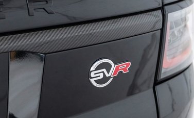 Land Rover Range Rover Sport 5.0 SVR Carbon Edition 34