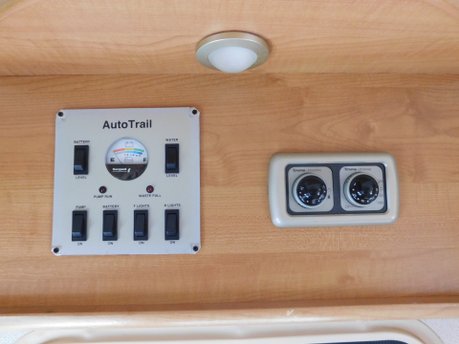 Auto-Trail Apache 630 SE 4 Berth Motorhome Fiat Ducato 2.3 JTD Chassis 18