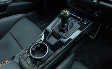 Porsche 911 GT3 TOURING (992) 24