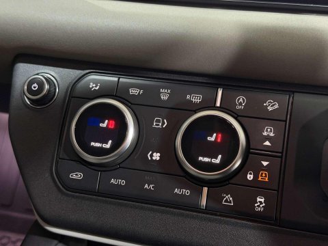 Land Rover Defender 2.0 SD4 S SUV 5dr Diesel Auto 4WD Euro 6 (s/s) (240 ps) 36