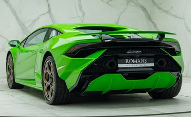 Lamborghini Huracan TECNICA 10