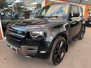 Land Rover Defender X MHEV 1