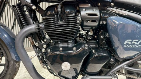 Royal Enfield Shotgun 2025 ONLY 2K GREAT CONDITION MOT 2028 LARGE TOP BOX 14