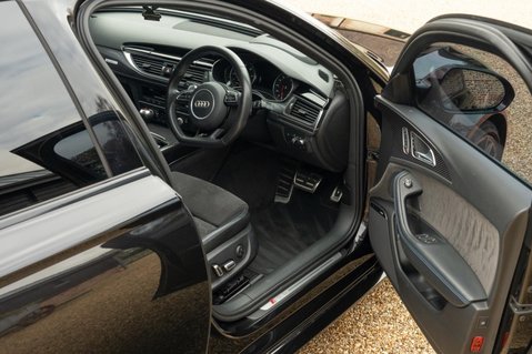 Audi RS6 4.0 TFSI V8 Performance Tiptronic quattro Euro 6 (s/s) 5dr 29