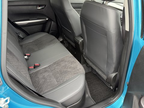 Suzuki Vitara 1.5 Hybrid SZ5 5dr AGS 39