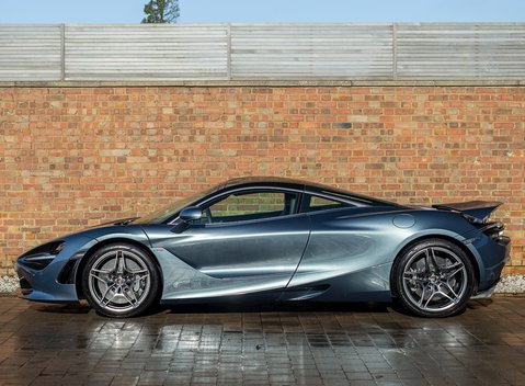 McLaren 720S Luxury 2