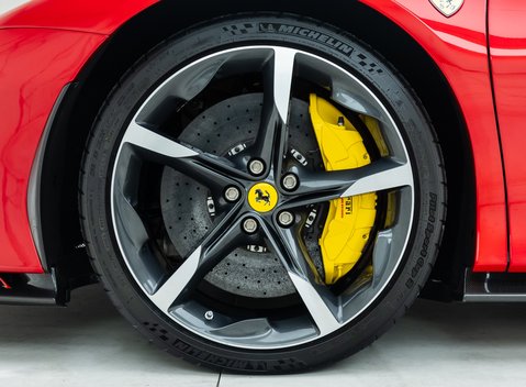 Ferrari SF90 Spider 28